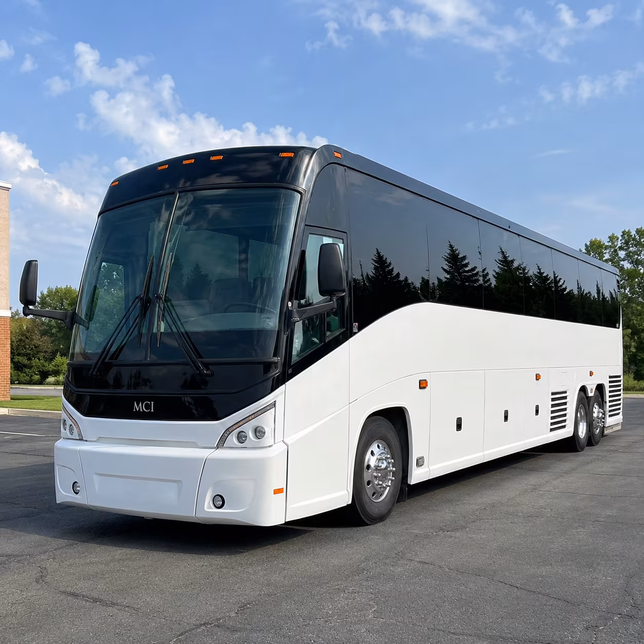 charter buses for ku campus and lawrence museum field trips