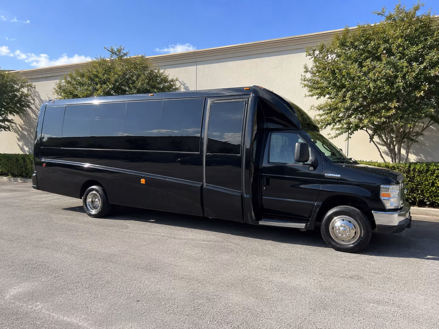 lawrence field trip party bus rental