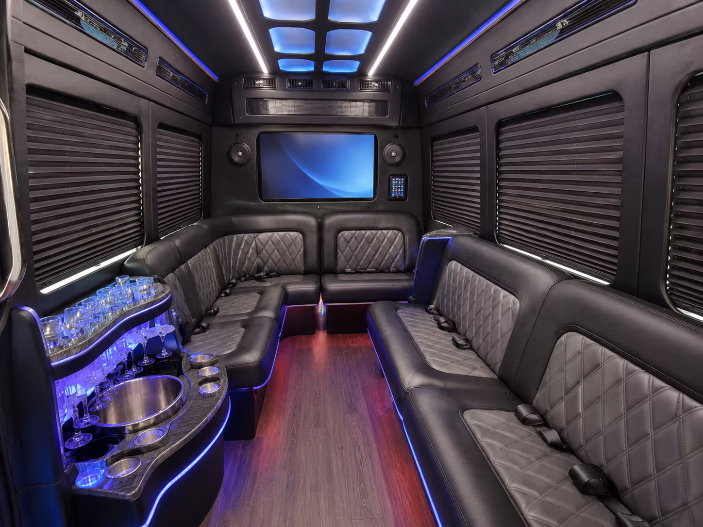 sprinter van and minibus rentals for lawrence kansas venue tours and vendor runs