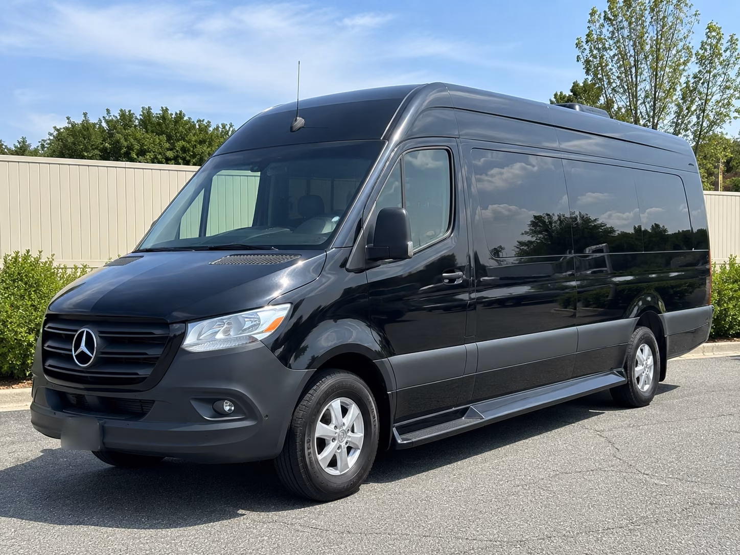 sprinter van and minibus rentals to topeka regional airport foe