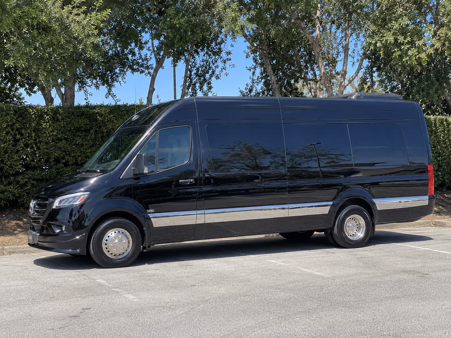sprinter van rentals for intimate lawrence winery day trips